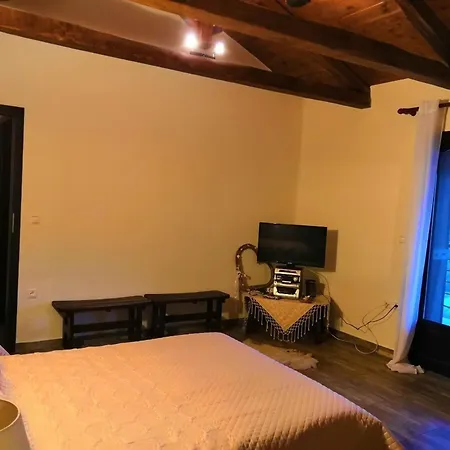 Villa Luxury Mansion In Pelion Hills