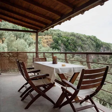 Villa Luxury Mansion In Pelion Hills *