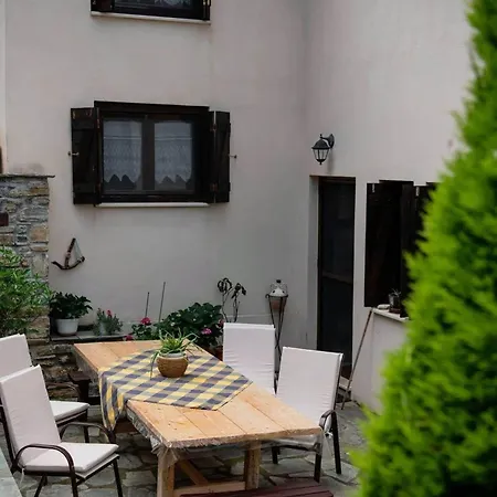 Villa Luxury Mansion In Pelion Hills