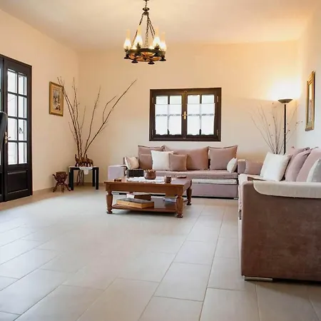 Villa Luxury Mansion In Pelion Hills *